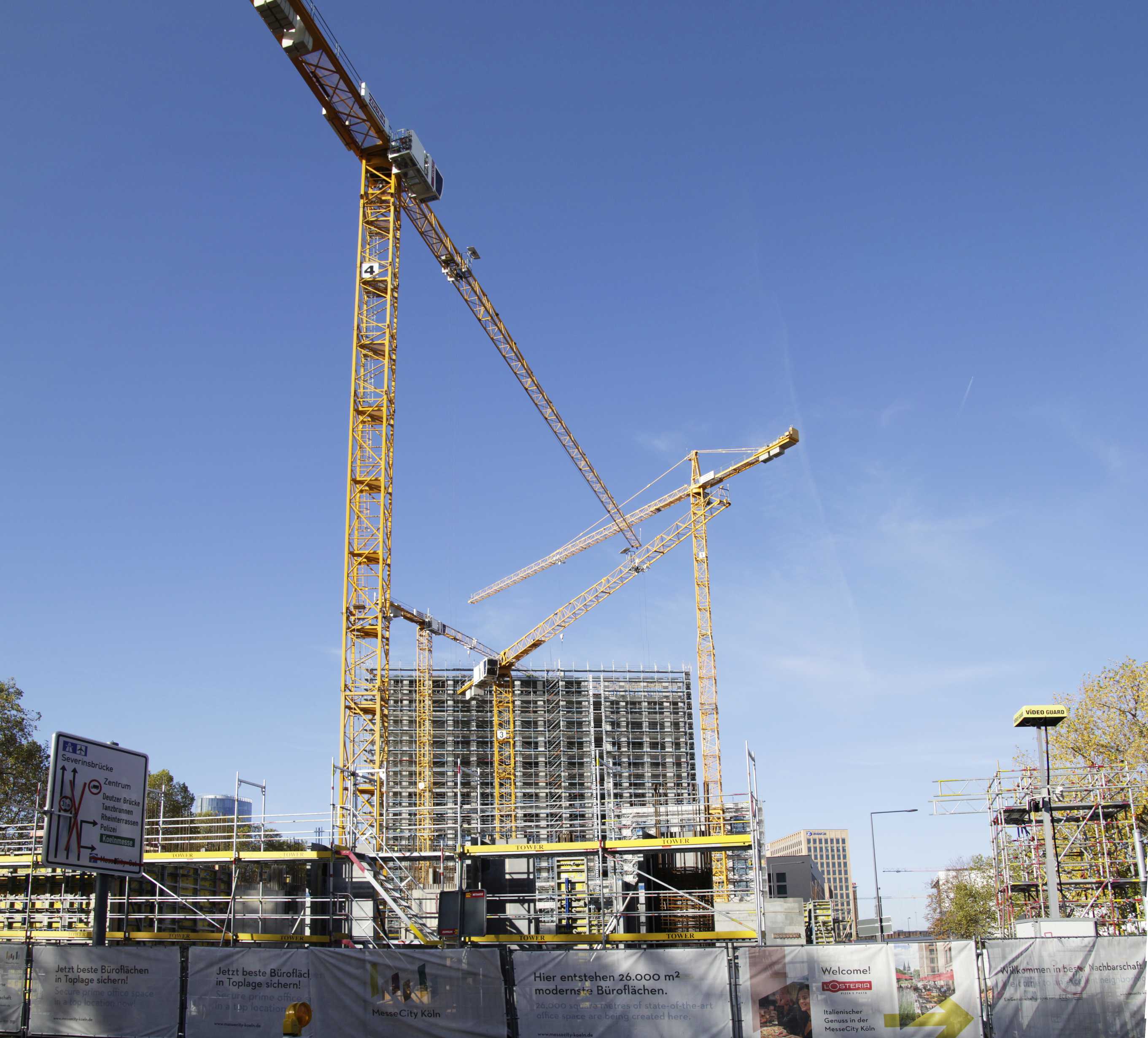  Business climate improves slightly - construction industry complains about lack of orders
